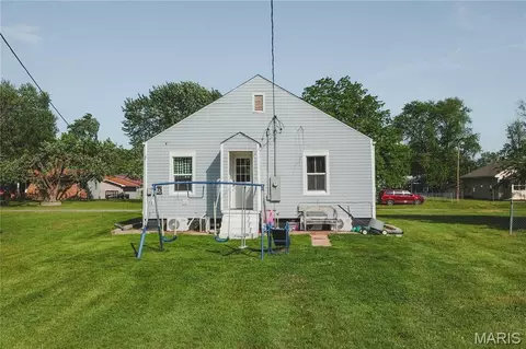 Exterior - 307 N 3rd St, Chaffee, MO 63740 photo 2 of 2