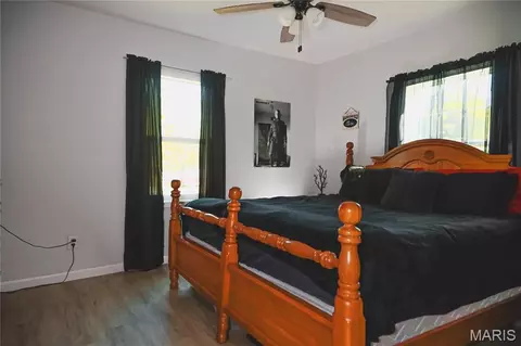 Bedroom - 307 N 3rd St, Chaffee, MO 63740 photo 4 of 4