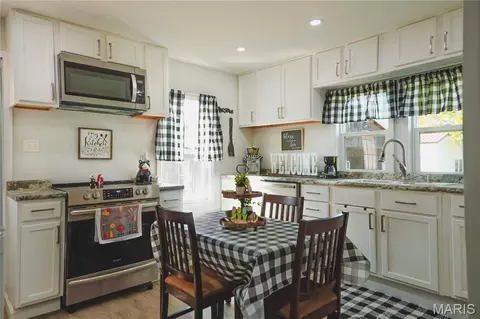 Kitchen - 307 N 3rd St, Chaffee, MO 63740 photo 1 of 1