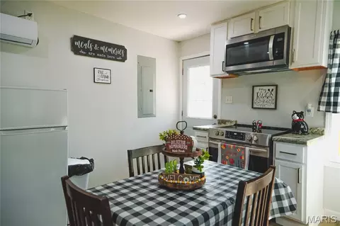 Dining - 307 N 3rd St, Chaffee, MO 63740 photo 1 of 1