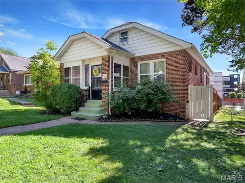 1464 Sproule Ave, Saint Louis, MO 63139