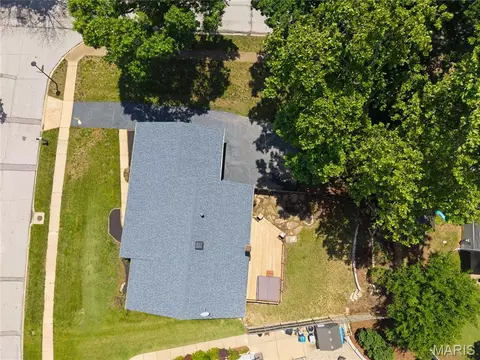 View/Area - 607 Garden Leaf Ct, Ballwin, MO 63011 photo 3 of 3