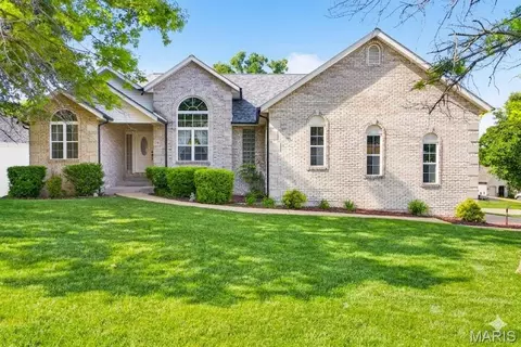 18 Ashford Pl, Festus, MO 63028