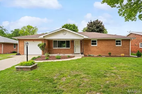 13 Joseph Dr, Fairview Heights, IL 62208