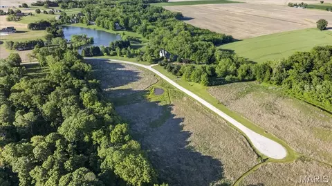 13644 Bavarian Way, Highland, IL 62249