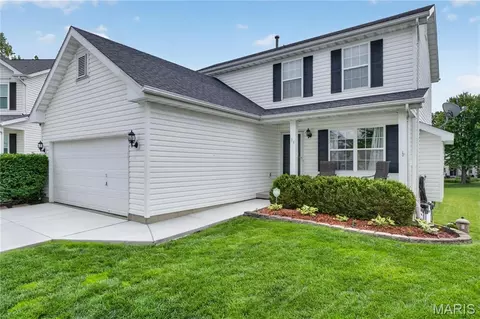 38 Glastonbury Ct, Lake Saint Louis, MO 63367