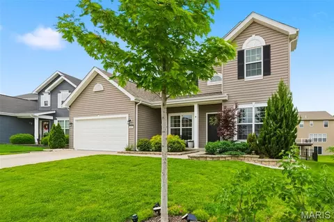 Exterior - 413 Fox Sedge Ct, O'fallon, MO 63366 photo 4 of 10
