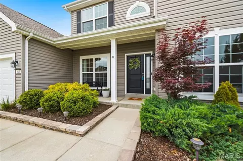 Exterior - 413 Fox Sedge Ct, O'fallon, MO 63366 photo 5 of 10