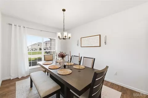 Dining - 413 Fox Sedge Ct, O'fallon, MO 63366 photo 4 of 6