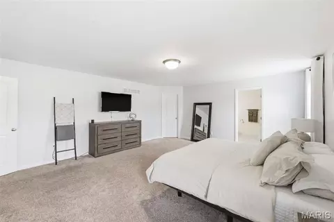 Bedroom - 413 Fox Sedge Ct, O'fallon, MO 63366 photo 8 of 8