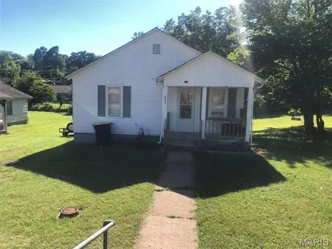 803 Elm St, Doniphan, MO 63935