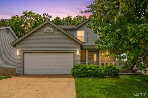 4334 Southview Way Dr, Saint Louis, MO 63129