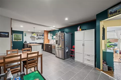 Kitchen - 7204 Rockspring Dr, Affton, MO 63123 photo 5 of 6