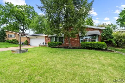 Exterior - 7204 Rockspring Dr, Affton, MO 63123 photo 10 of 10