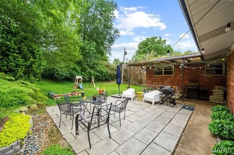 Exterior - 7204 Rockspring Dr, Affton, MO 63123 photo 5 of 10