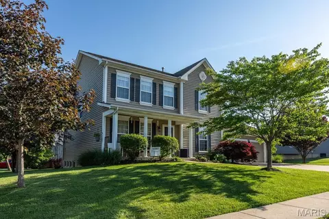 302 America St, Wentzville, MO 63385