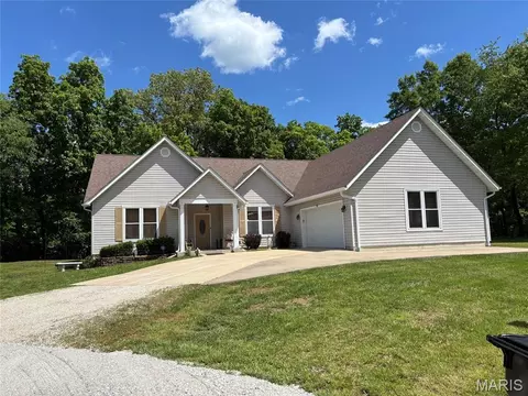 51 Parkview Ln, Troy, MO 63379