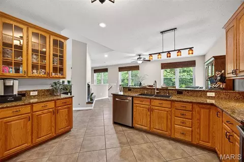 Kitchen - 51 Parkview Ln, Troy, MO 63379 photo 2 of 3