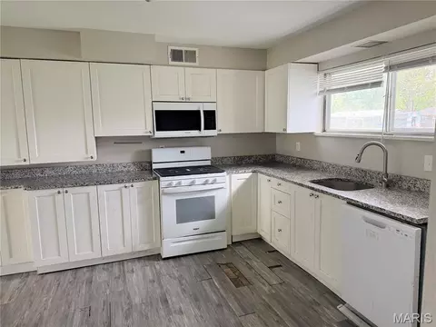 Kitchen - 446 Kathryn Dr, Arnold, MO 63010 photo 1 of 1