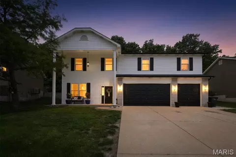 3716 Westbrook Ln, Imperial, MO 63052