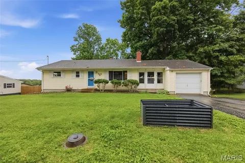22 Anthony Ct, Arnold, MO 63010