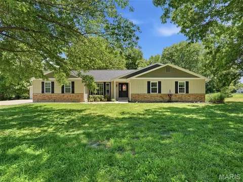 60 Wilderness Ln, Defiance, MO 63341