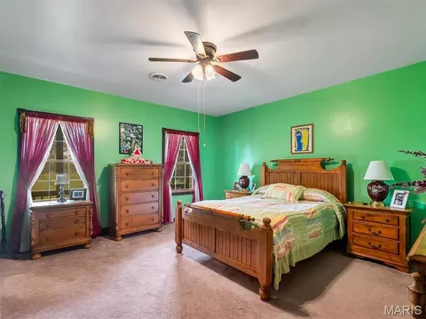 Bedroom - 245 Chickadee Ln, Sullivan, MO 63080 photo 5 of 9