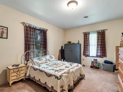 Bedroom - 245 Chickadee Ln, Sullivan, MO 63080 photo 7 of 9