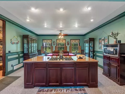 Kitchen - 245 Chickadee Ln, Sullivan, MO 63080 photo 3 of 10