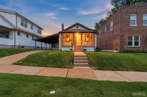 7078 Lindenwood Pl, Saint Louis, MO 63109