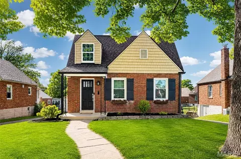 2233 Brown Rd, Overland, MO 63114