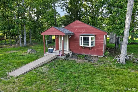 Exterior - 12807 School Dr, Roby, MO 65557 photo 6 of 12