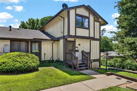 11135 Towering Pines Dr, Saint Louis, MO 63136