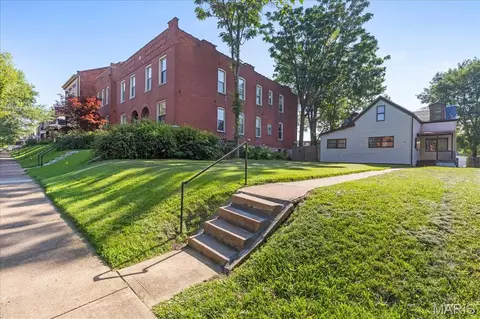 4342 S Compton Ave, Saint Louis, MO 63111
