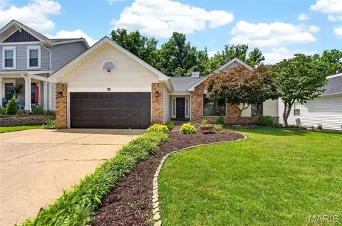 444 Bethany Ct, Valley Park, MO 63088