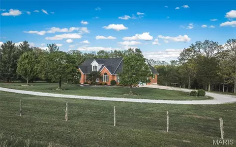 1276 Highway Y, Bland, MO 65014