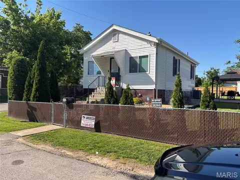 600 Kayser Ave, Saint Louis, MO 63125