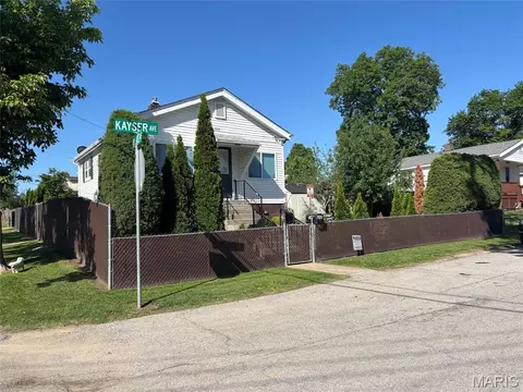 600 Kayser Ave, Saint Louis, MO 63125
