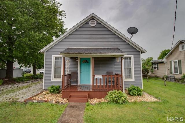 804 W Spruce St, Jerseyville, IL 62052
