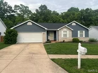 886 Sherwood Forest Ct, O'fallon, MO 63366
