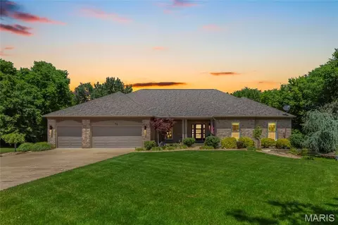 42 Clarksburg Ct, Weldon Spring, MO 63304