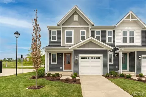 92 Mora Blvd #440-501, O'fallon, MO 63368