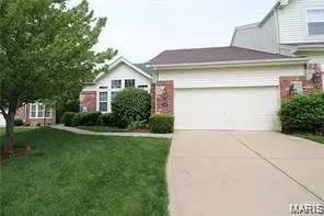 318 Solar Terrace Ct, Chesterfield, MO 63017