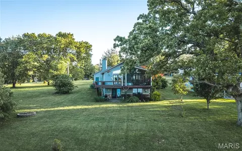 1650 Lakeshore Dr, Cuba, MO 65453