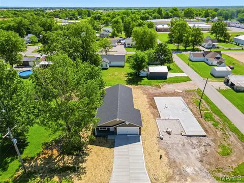View/Area - 256 Walnut St, Hawk Point, MO 63349 photo 1 of 1