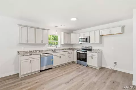 Kitchen - 256 Walnut St, Hawk Point, MO 63349 photo 1 of 1