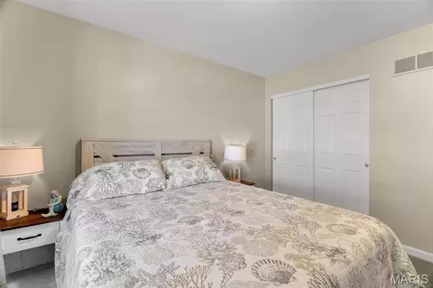 Bedroom - 1233 Powell Pl, Pacific, MO 63069 photo 4 of 6