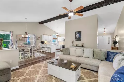 Living - 1233 Powell Pl, Pacific, MO 63069 photo 2 of 2