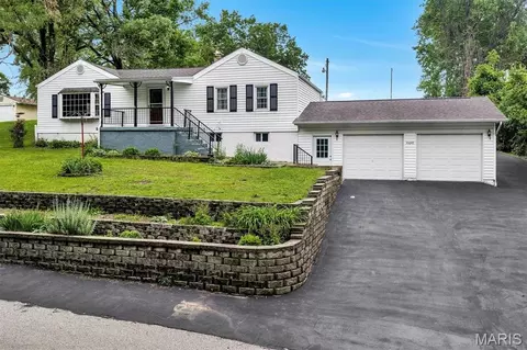 10640 Clarendon Ave, Saint Louis, MO 63114