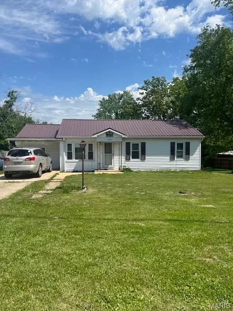 1461 Elmont Rd, Sullivan, MO 63080